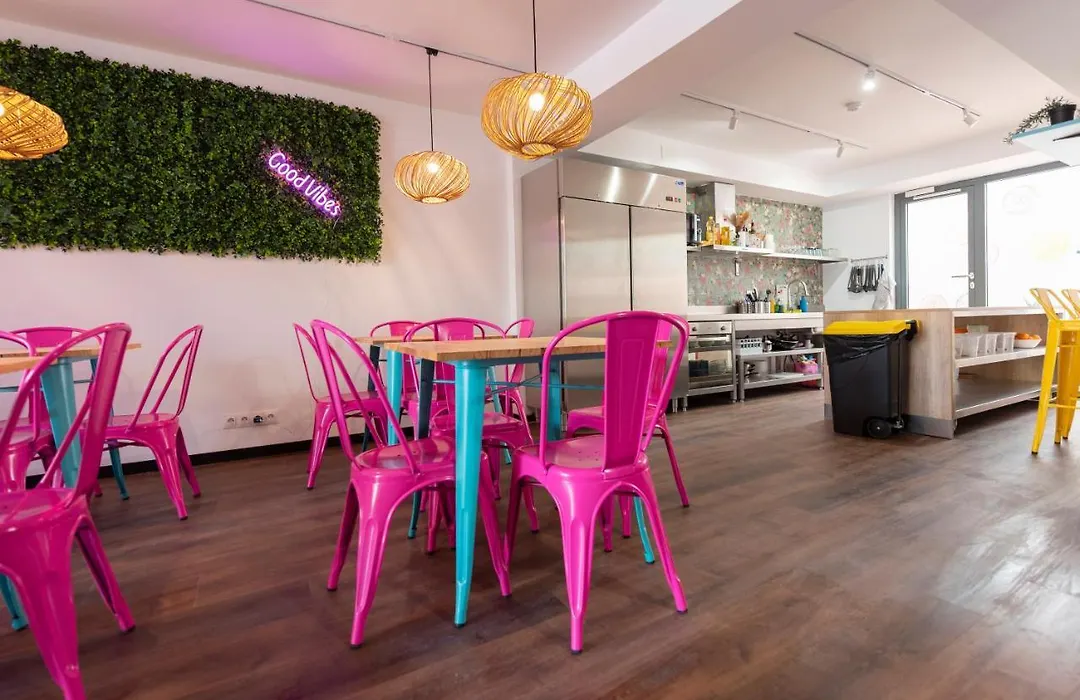 Hostelle - Women Only Hostel Barcelona-1
